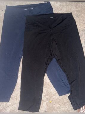 2 pack Old Navy active Black and Navy extra high rise Leggings SZ XXL